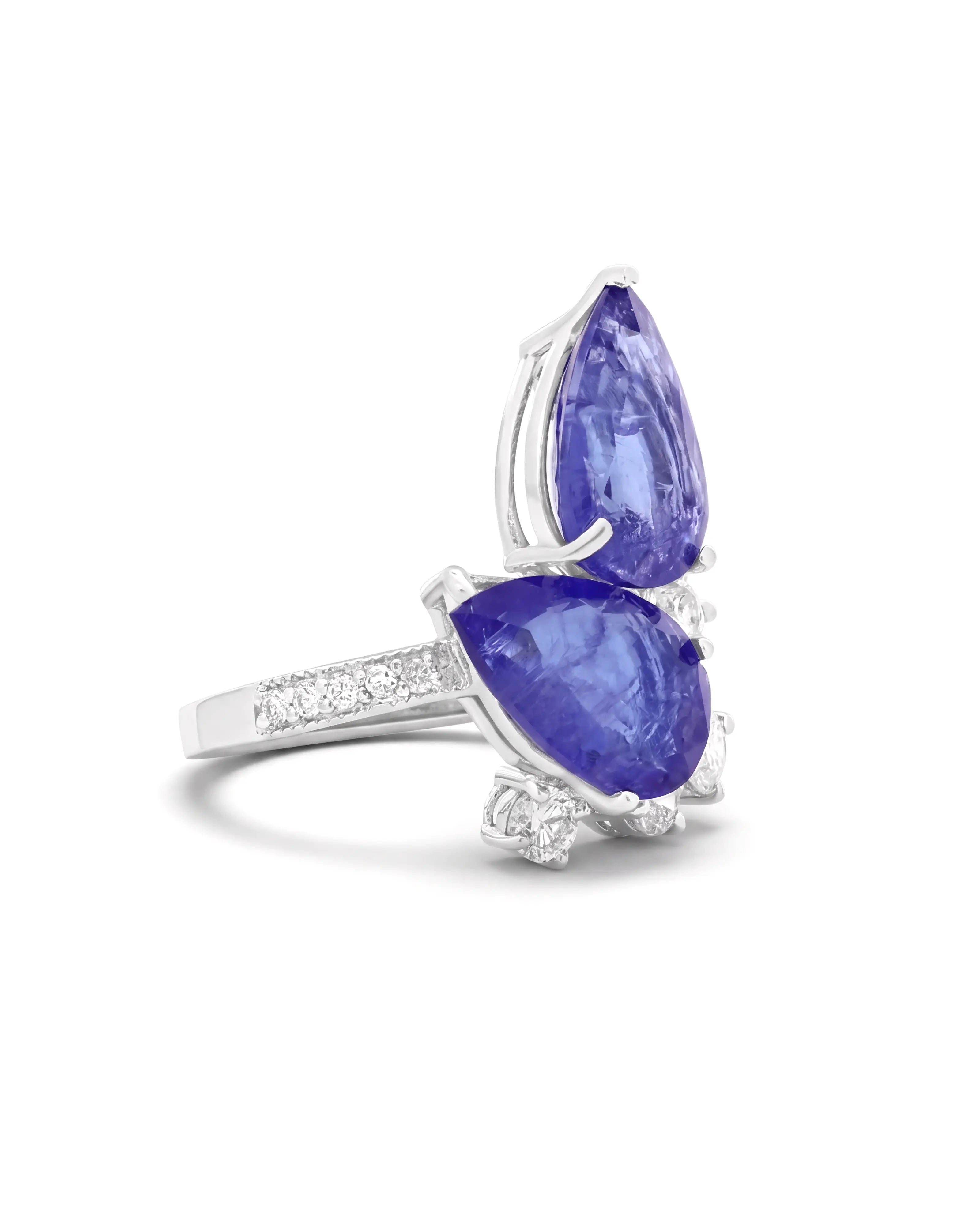The Tanzanite Act Ring | AMARIS JEWELS | Fine Jewelry