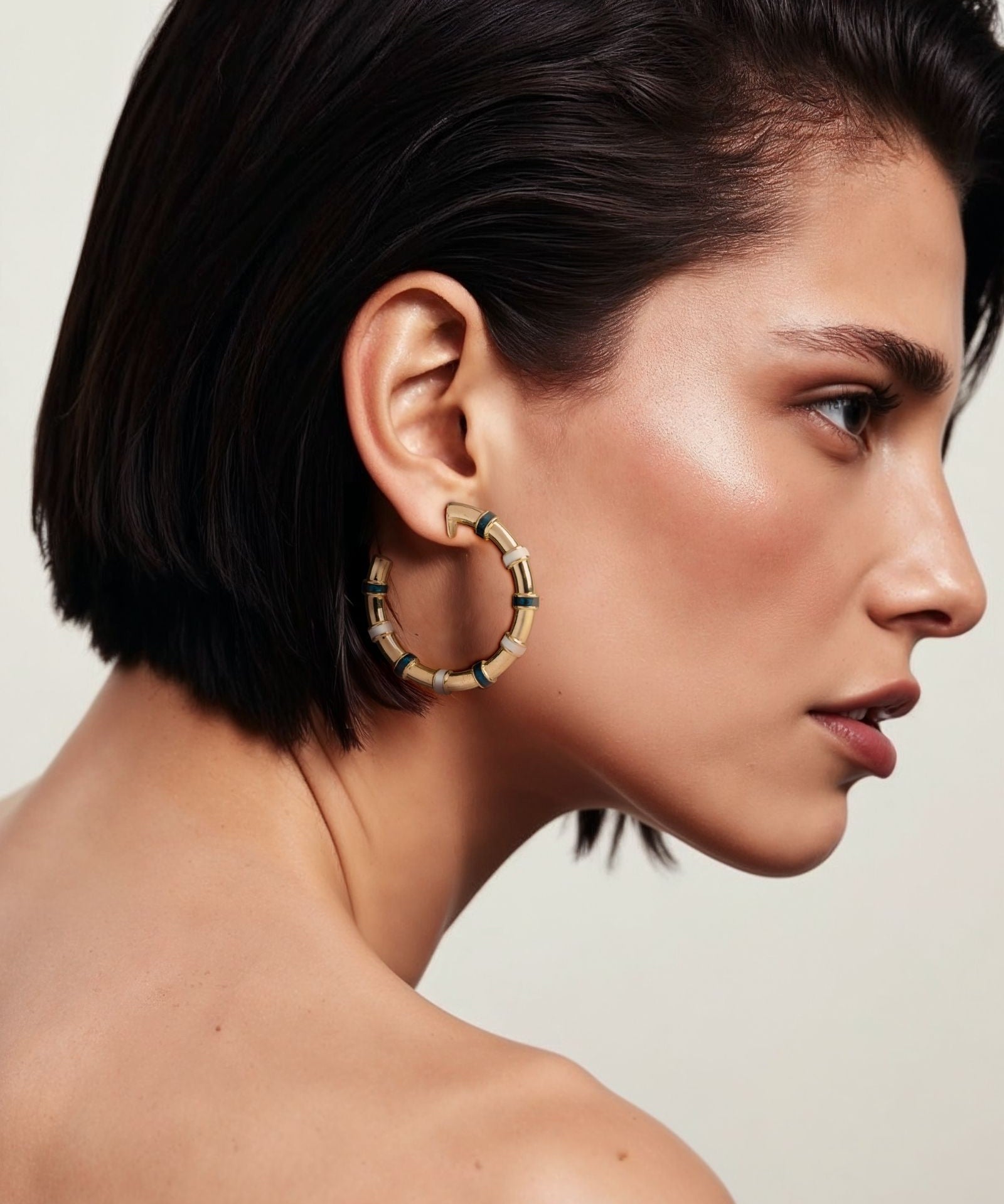 The Weekend Getaway Hoops | AMARIS JEWELS | Fine Jewelry 