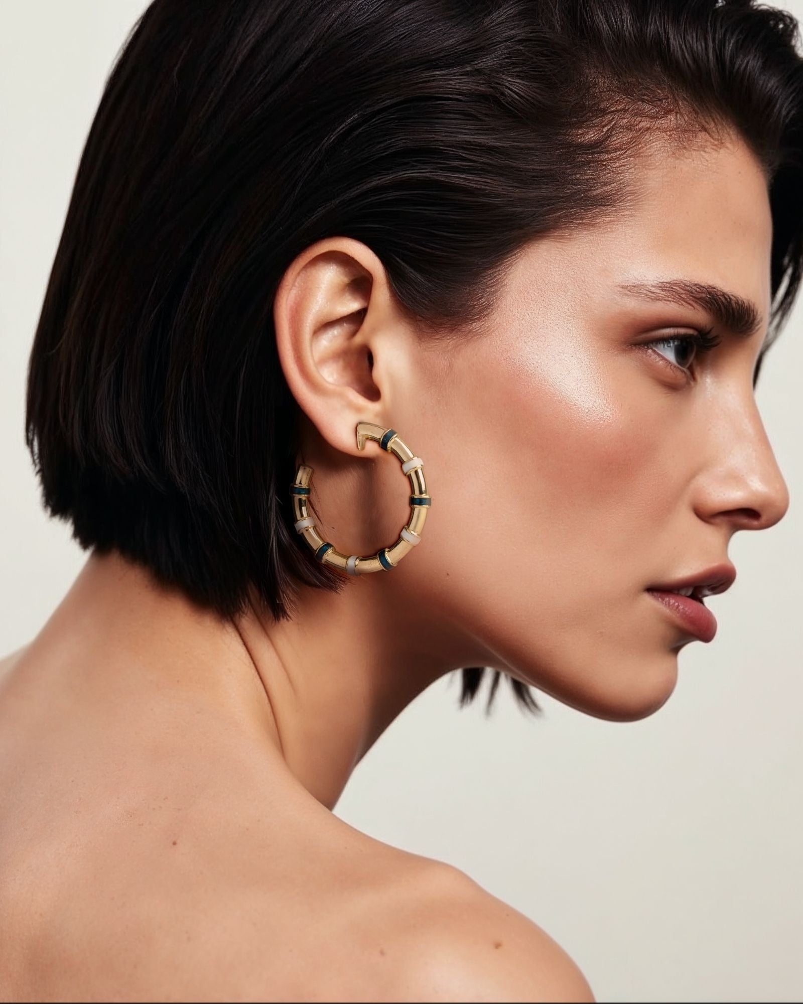 The Weekend Getaway Hoops | AMARIS JEWELS | Fine Jewelry 