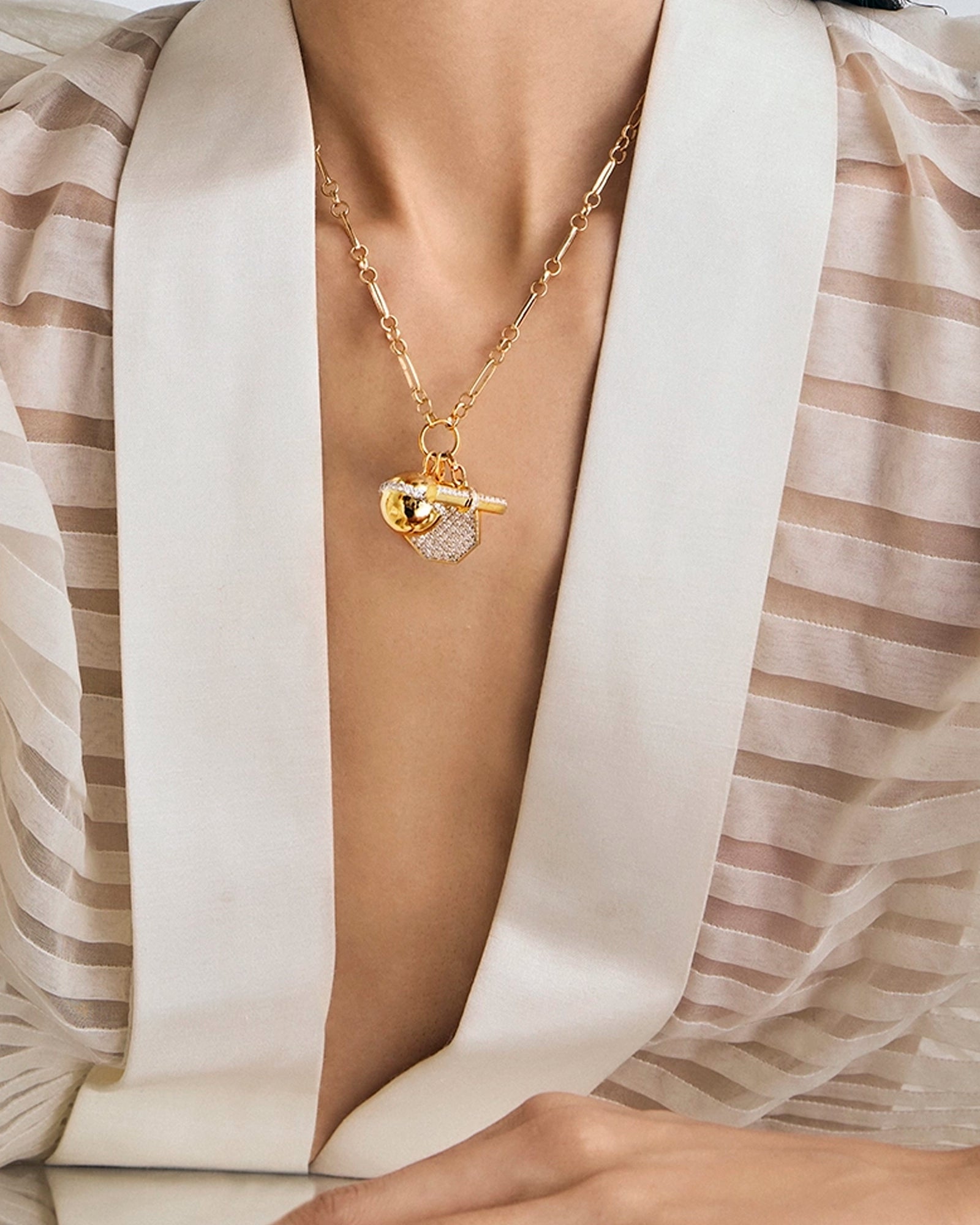 Three is a Party Necklace | AMARIS JEWELS | Fine Jewelry 