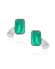 To The Moon and Back Emerald Studs | AMARIS JEWELS | Fine Jewelry 