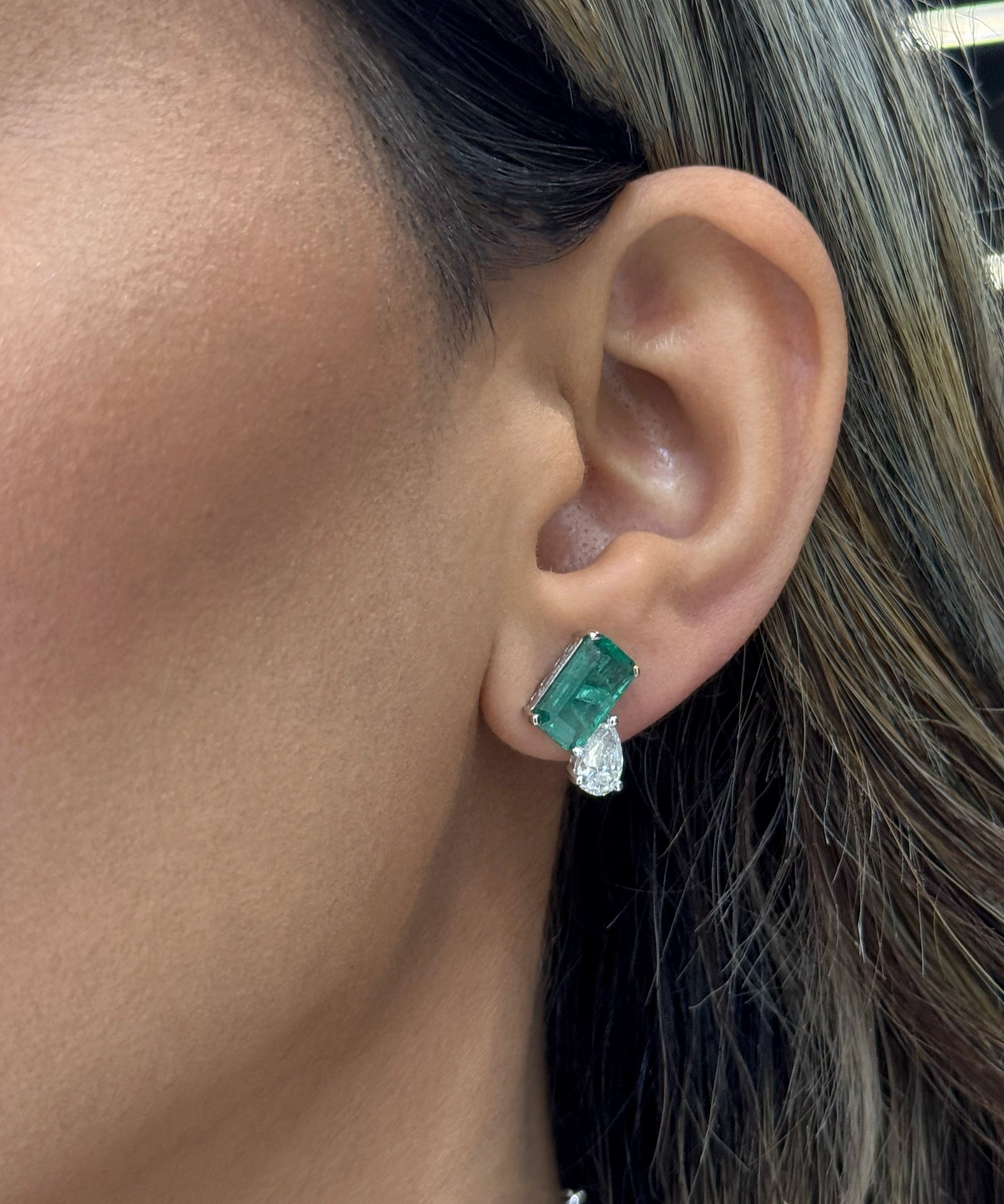 To The Moon and Back Emerald Studs | AMARIS JEWELS | Fine Jewelry 