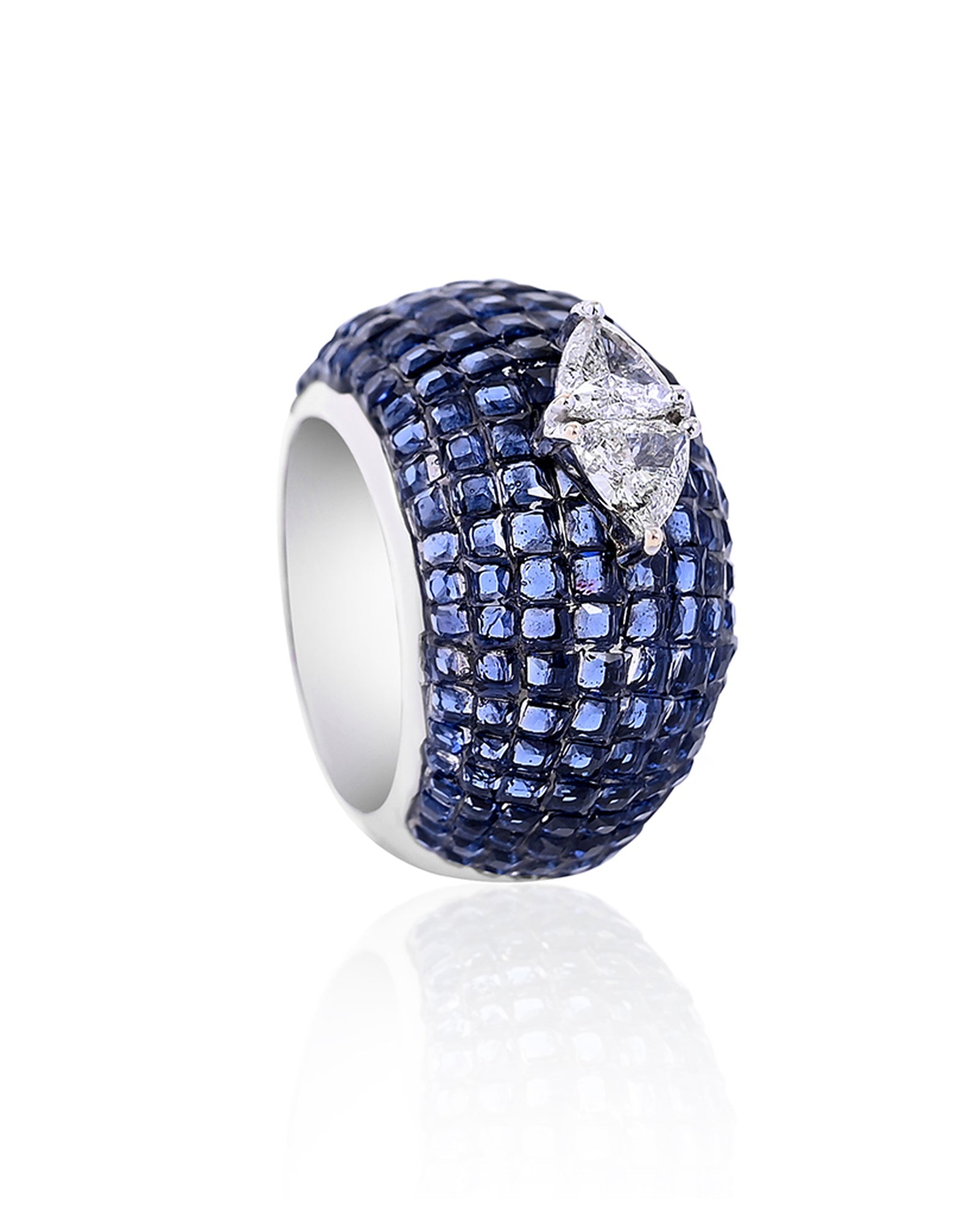 Trilliant Twosome Ring | AMARIS JEWELS | Fine Jewelry 