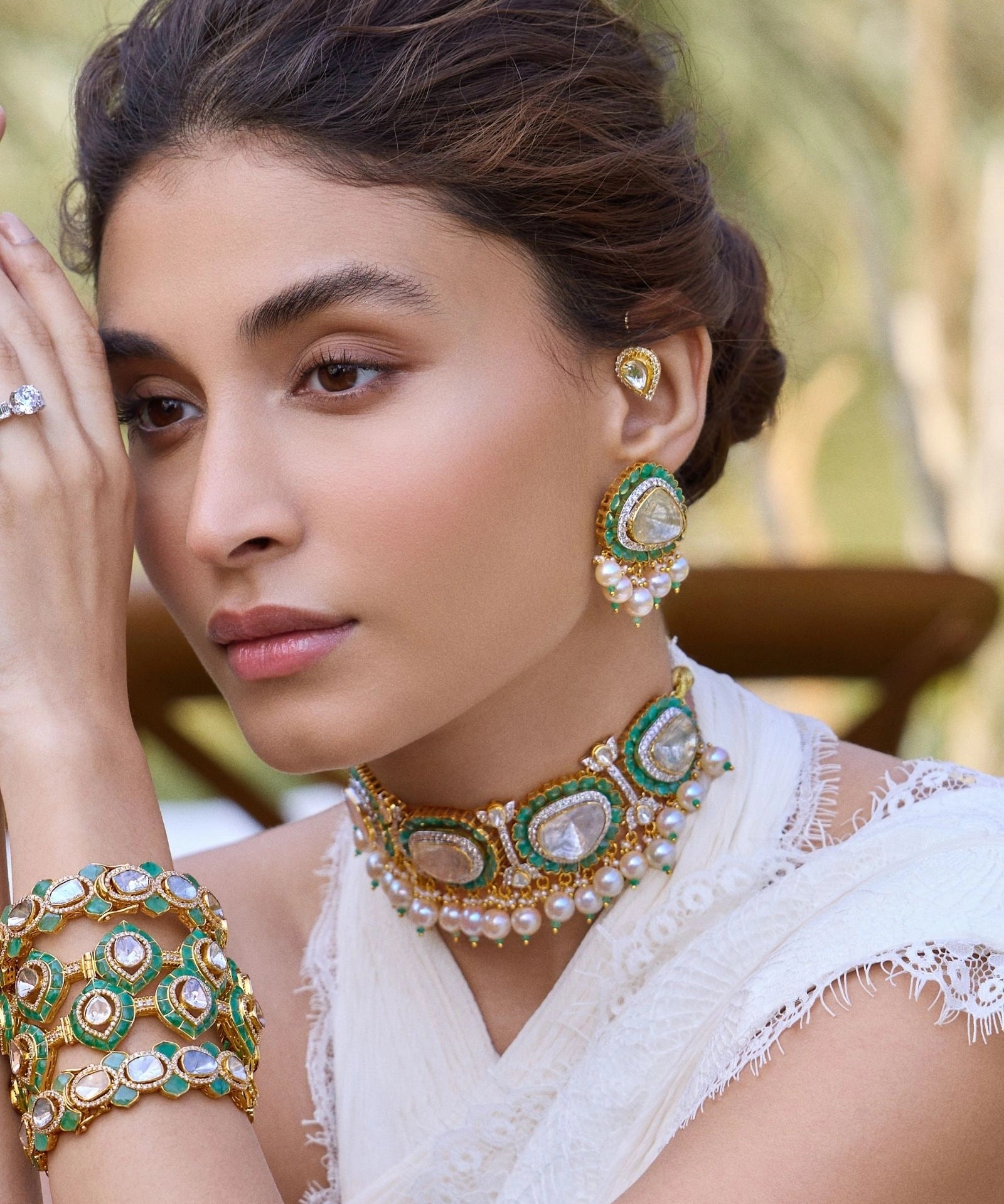 Zoya Emerald choker | AMARIS JEWELS | Fine Jewelry 