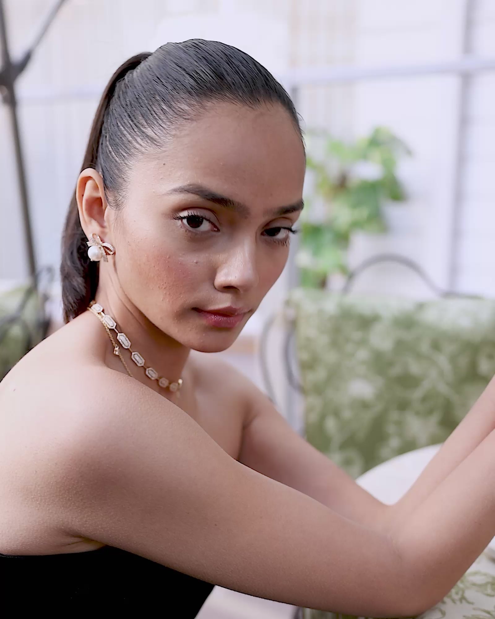 Knotty Pearl Earrings