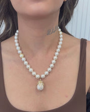 Pearl Noire Necklace
