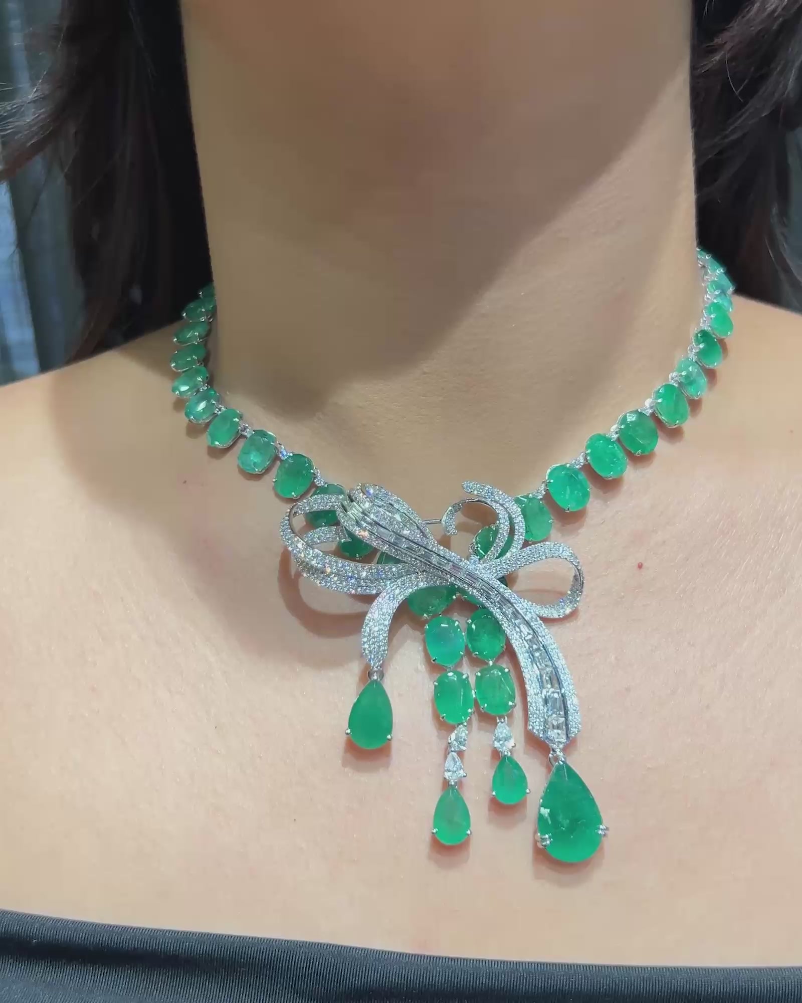 Emerald Bow Necklace