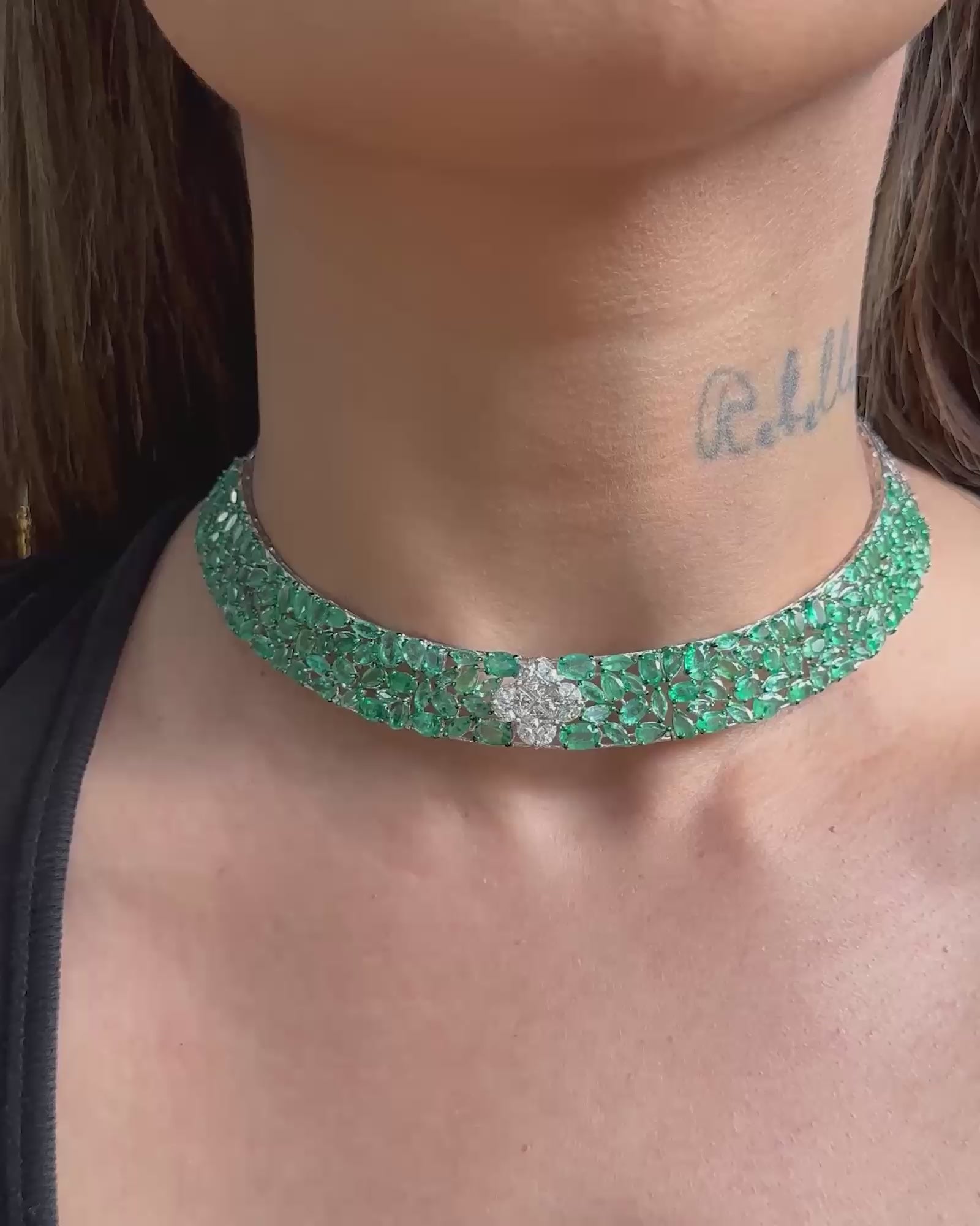 Lily luck Emerald Choker
